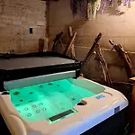Дом отдыха Insolite Dans Un Moulin A Eau Avec Privatif Champagnac (Charente-Maritime)