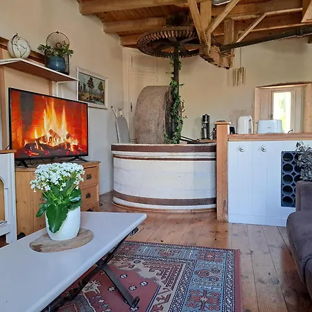 Holiday home Insolite Dans Un Moulin A Eau Avec Privatif *
