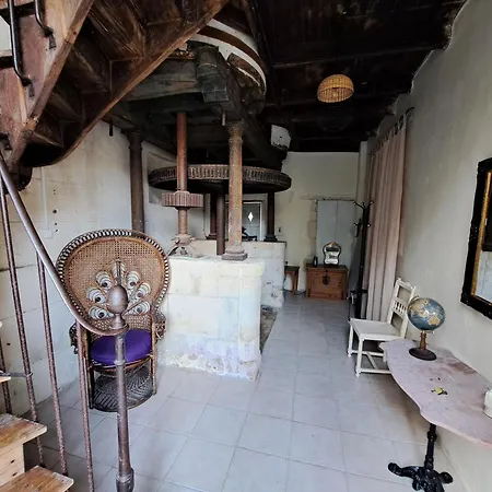 Insolite Dans Un Moulin A Eau Avec Privatif Holiday home *